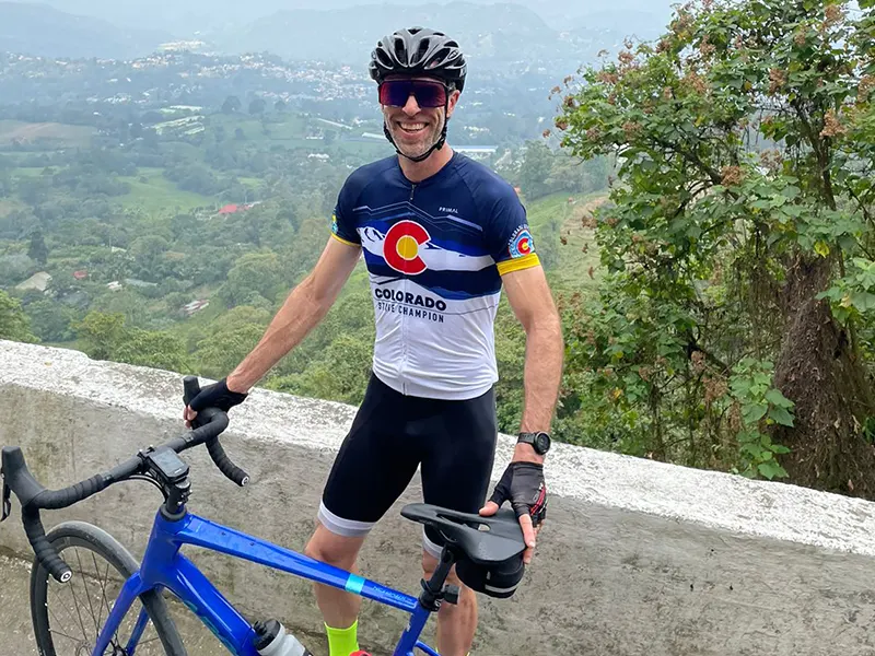 american cyclist in colombia ready to take the lead in the first stage of a cycling tour in colombia